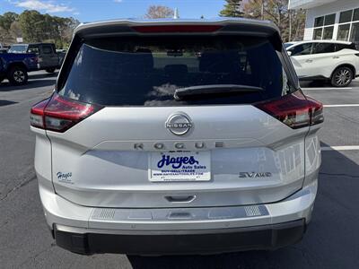 2024 Nissan Rogue SV   - Photo 4 - Hayes, VA 23072