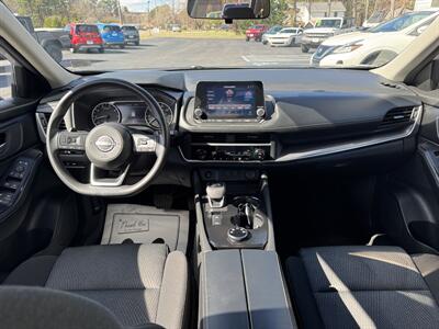 2024 Nissan Rogue SV   - Photo 9 - Hayes, VA 23072