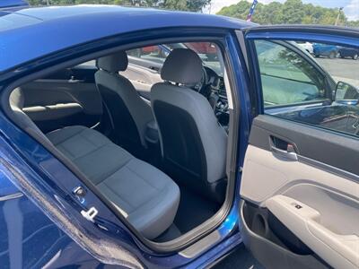 2019 Hyundai ELANTRA SEL   - Photo 12 - Hayes, VA 23072