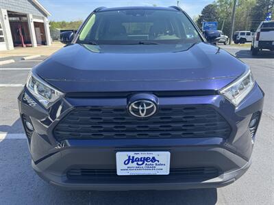 2021 Toyota RAV4 XLE Premium   - Photo 7 - Hayes, VA 23072