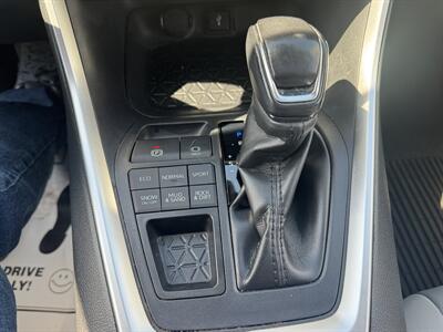 2021 Toyota RAV4 XLE Premium   - Photo 23 - Hayes, VA 23072