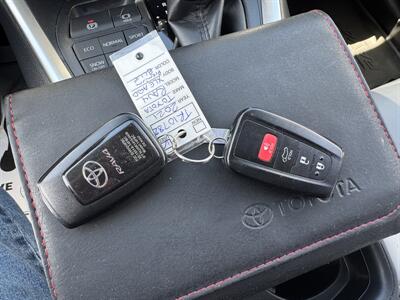 2021 Toyota RAV4 XLE Premium   - Photo 28 - Hayes, VA 23072