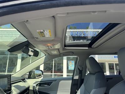 2021 Toyota RAV4 XLE Premium   - Photo 17 - Hayes, VA 23072