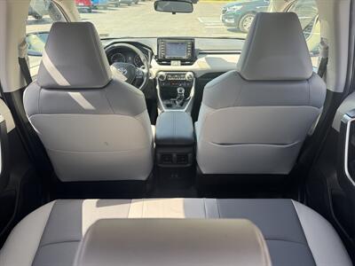 2021 Toyota RAV4 XLE Premium   - Photo 14 - Hayes, VA 23072