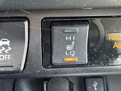 2021 Toyota RAV4 XLE Premium   - Photo 22 - Hayes, VA 23072