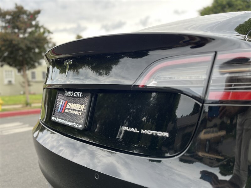 2021 Tesla Model 3 Long Range photo 17