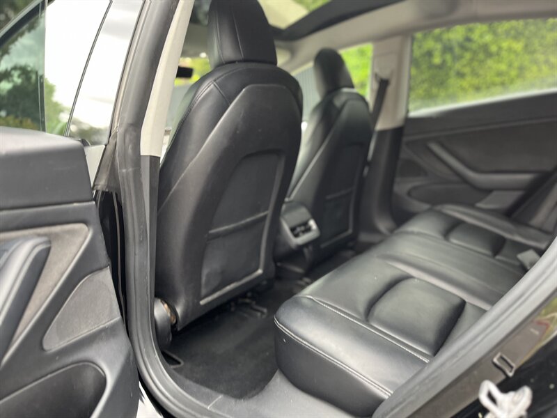 2021 Tesla Model 3 Long Range photo 26