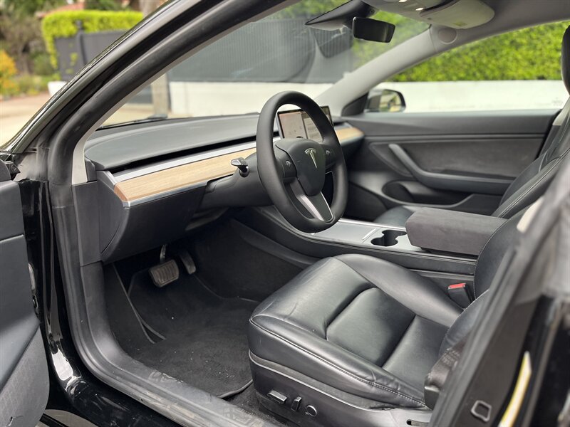 2021 Tesla Model 3 Long Range photo 21