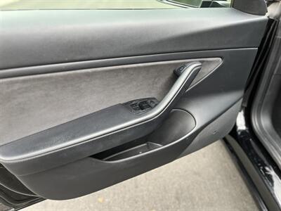 2021 Tesla Model 3 Long Range - Photo 39 - Studio City, CA 91604
