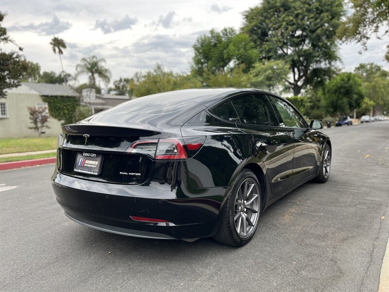 2021 Tesla Model 3 Long Range photo 16