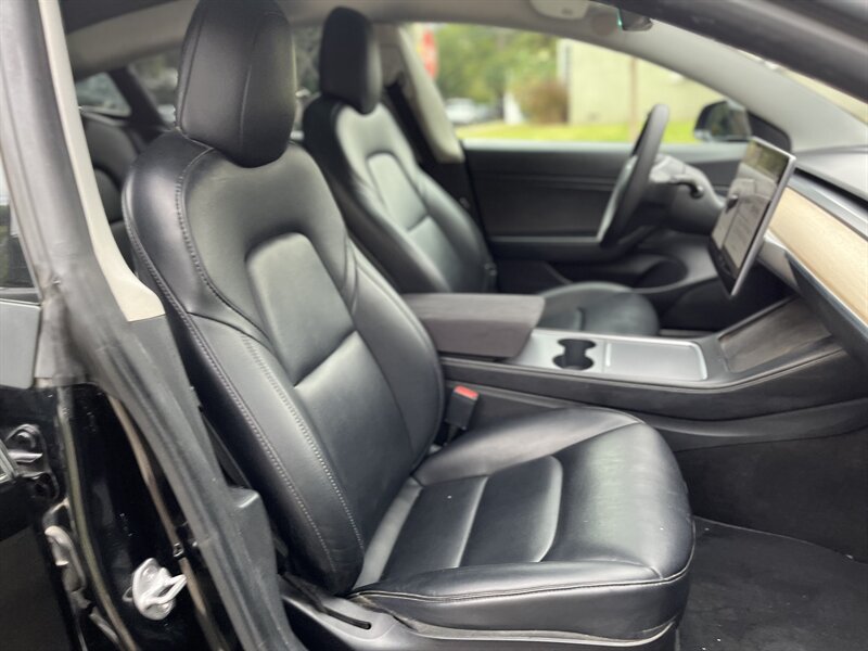 2021 Tesla Model 3 Long Range photo 34