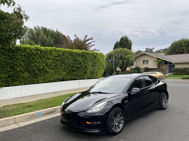 2021 Tesla Model 3 Long Range photo 2