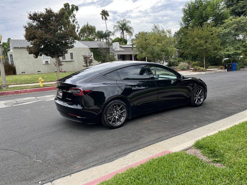 2021 Tesla Model 3 Long Range photo 19