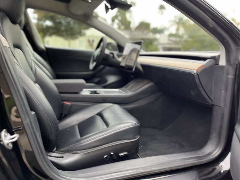 2021 Tesla Model 3 Long Range photo 35