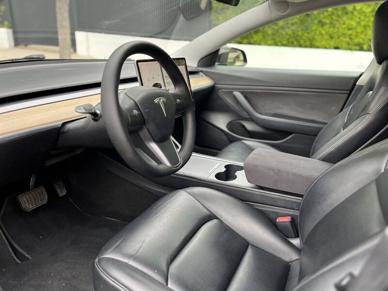 2021 Tesla Model 3 Long Range photo 22