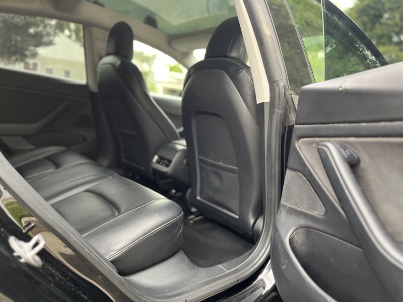 2021 Tesla Model 3 Long Range photo 33