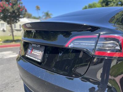 2021 Tesla Model 3 Standard Range Plus   - Photo 16 - Studio City, CA 91604