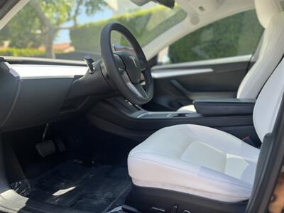 2021 Tesla Model 3 Standard Range Plus   - Photo 29 - Studio City, CA 91604