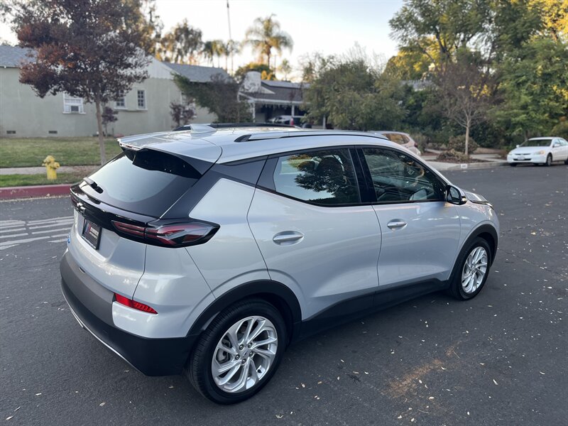 2023 Chevrolet Bolt EUV LT photo 11