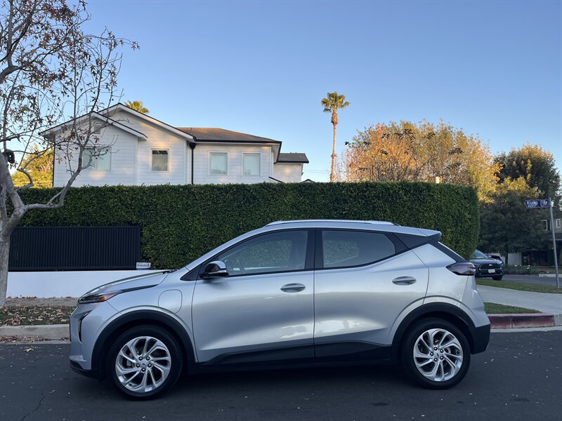 2023 Chevrolet Bolt EUV LT photo 7