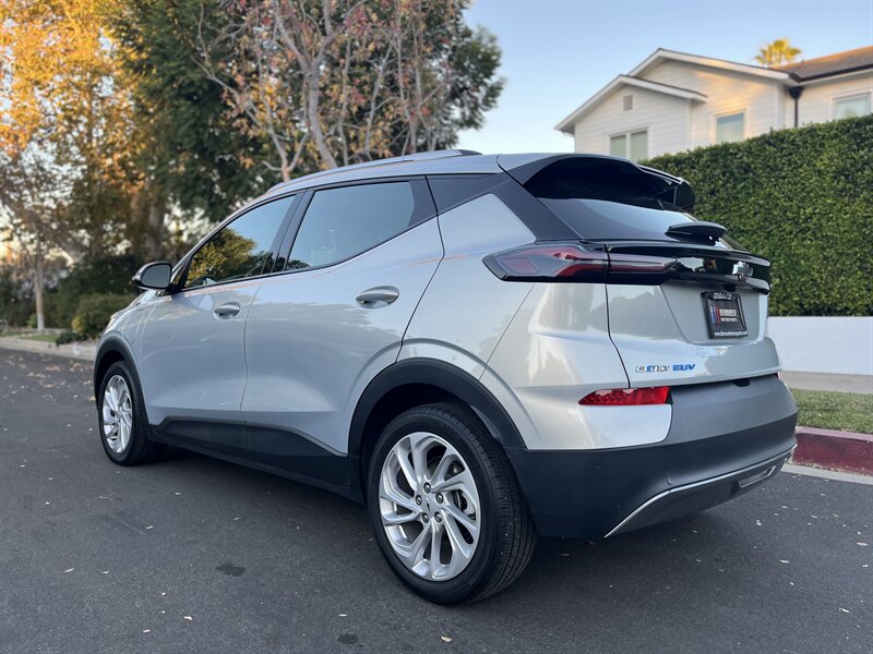 2023 Chevrolet Bolt EUV LT photo 10