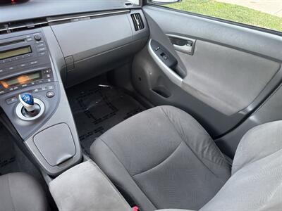 2011 Toyota Prius Three   - Photo 48 - Studio City, CA 91604
