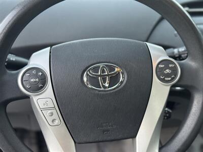 2011 Toyota Prius Three   - Photo 43 - Studio City, CA 91604