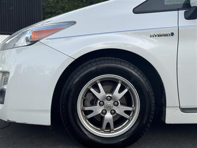 2011 Toyota Prius Three   - Photo 10 - Studio City, CA 91604