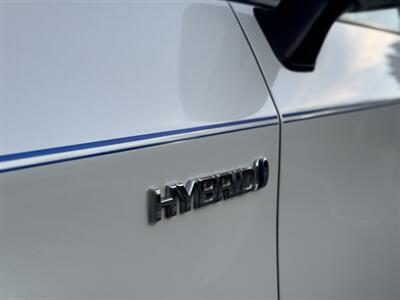 2011 Toyota Prius Three   - Photo 12 - Studio City, CA 91604