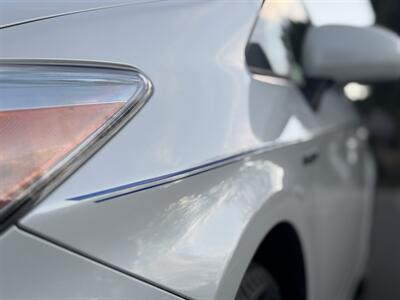 2011 Toyota Prius Three   - Photo 11 - Studio City, CA 91604