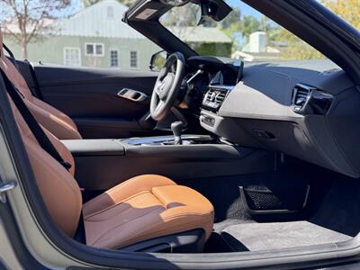 2026 BMW Z4 M40i  6 Speed Manual - Photo 48 - Studio City, CA 91604
