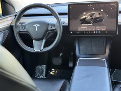 2023 Tesla Model Y Long Range   - Photo 16 - Studio City, CA 91604