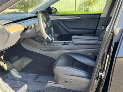 2023 Tesla Model Y Long Range   - Photo 31 - Studio City, CA 91604