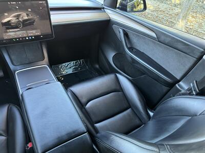 2023 Tesla Model Y Long Range   - Photo 18 - Studio City, CA 91604