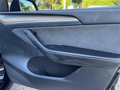 2023 Tesla Model Y Long Range   - Photo 8 - Studio City, CA 91604