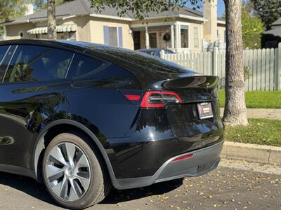 2023 Tesla Model Y Long Range   - Photo 25 - Studio City, CA 91604