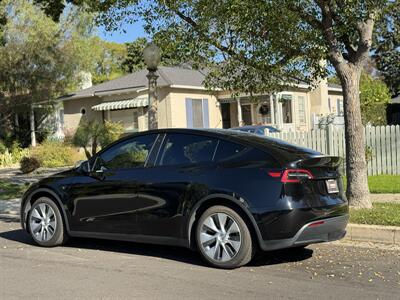 2023 Tesla Model Y Long Range   - Photo 26 - Studio City, CA 91604