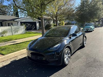 2023 Tesla Model Y Long Range   - Photo 4 - Studio City, CA 91604