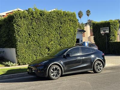 2023 Tesla Model Y Long Range   - Photo 51 - Studio City, CA 91604