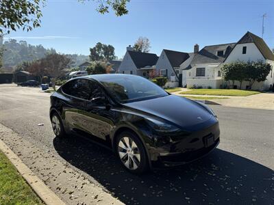 2023 Tesla Model Y Long Range   - Photo 6 - Studio City, CA 91604