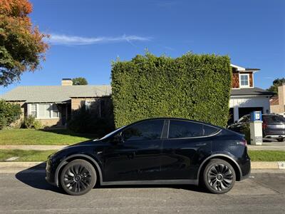 2023 Tesla Model Y Long Range   - Photo 44 - Studio City, CA 91604