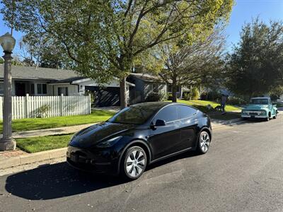 2023 Tesla Model Y Long Range   - Photo 2 - Studio City, CA 91604