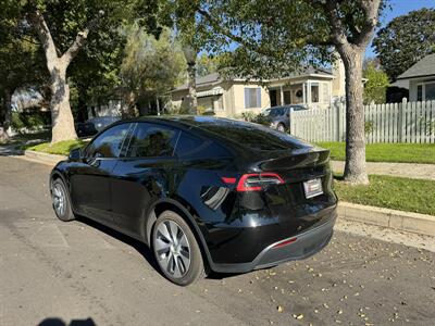 2023 Tesla Model Y Long Range   - Photo 11 - Studio City, CA 91604
