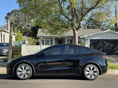 2023 Tesla Model Y Long Range   - Photo 21 - Studio City, CA 91604