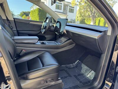 2023 Tesla Model Y Long Range   - Photo 58 - Studio City, CA 91604