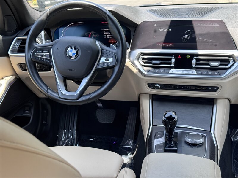 2022 BMW 3 Series 330i - Photo 39