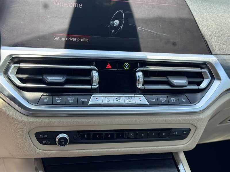 2022 BMW 3 Series 330i - Photo 32