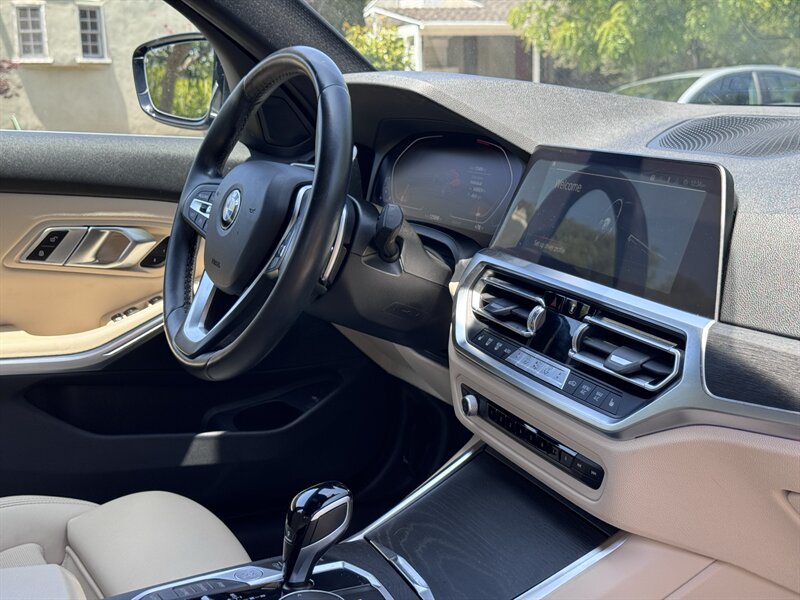2022 BMW 3 Series 330i - Photo 52
