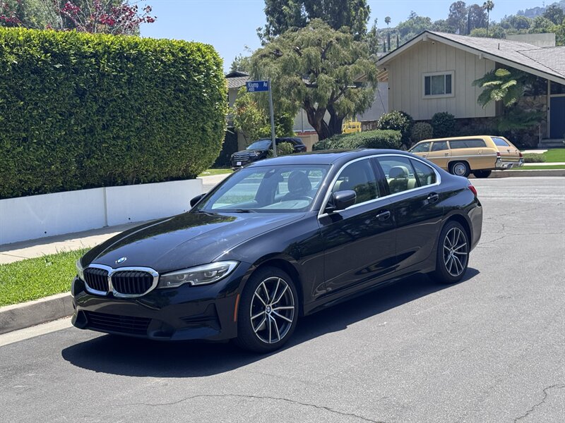 2022 BMW 3 Series 330i - Photo 2