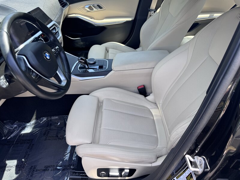 2022 BMW 3 Series 330i - Photo 22